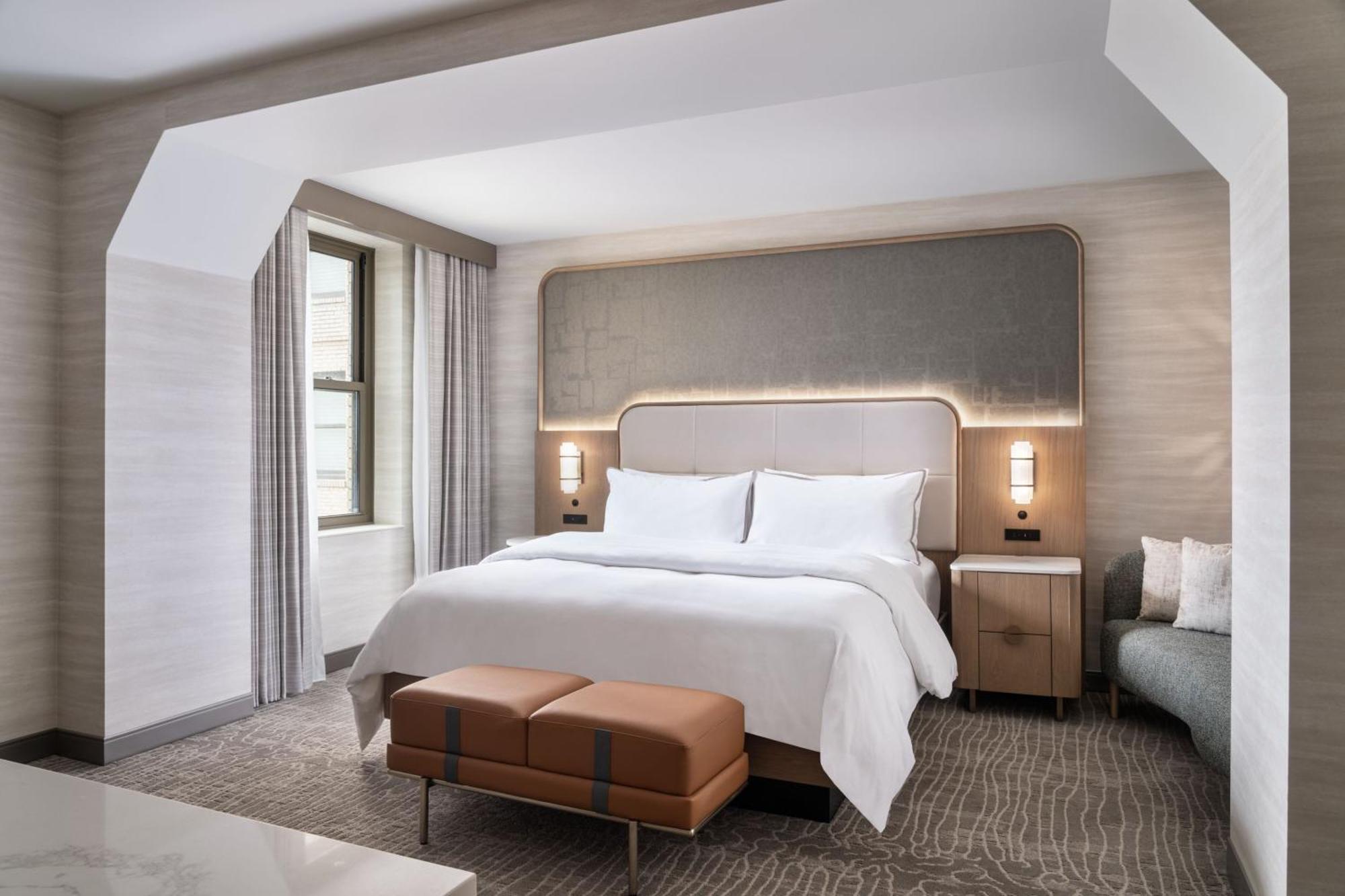 The Westin Book Cadillac 4*